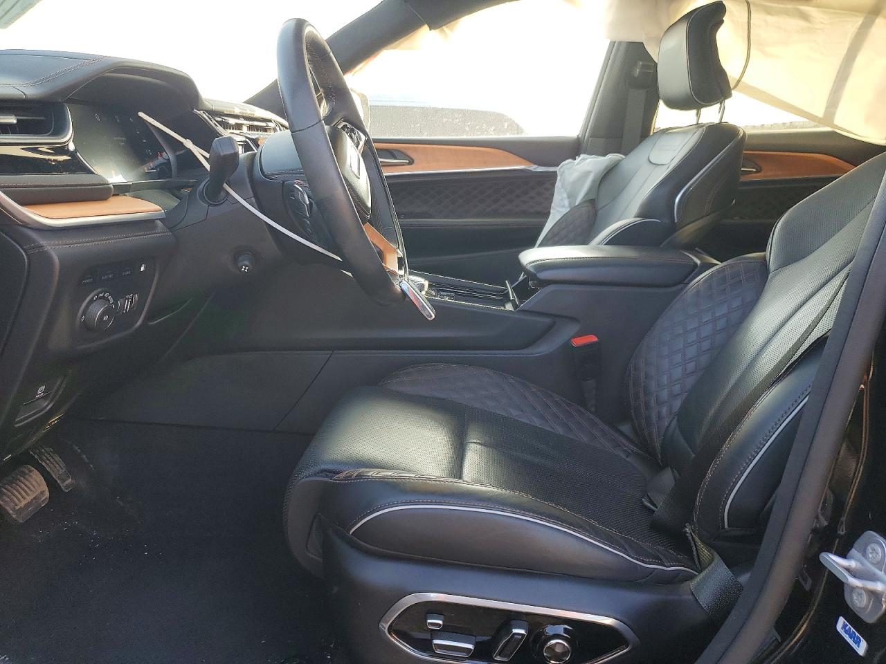 2023 JEEP GRAND CHEROKEE SUMMIT 4XE photo 13