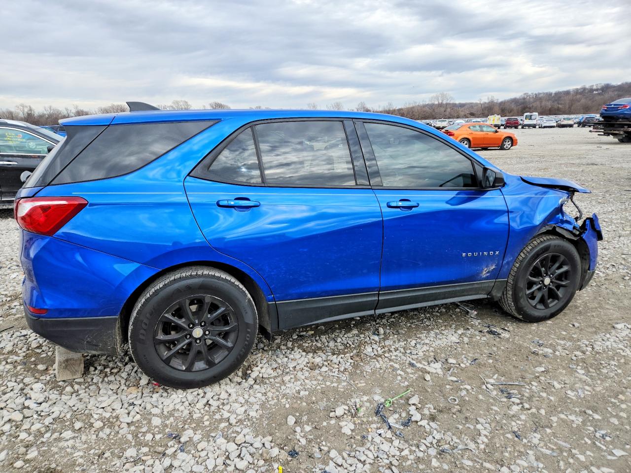 2019 CHEVROLET EQUINOX LS photo 3