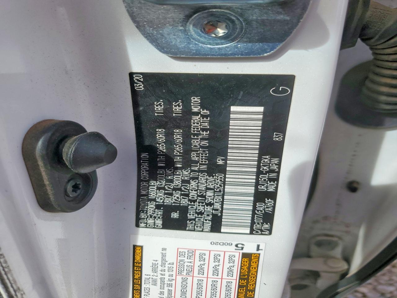 2020 LEXUS GX photo 13