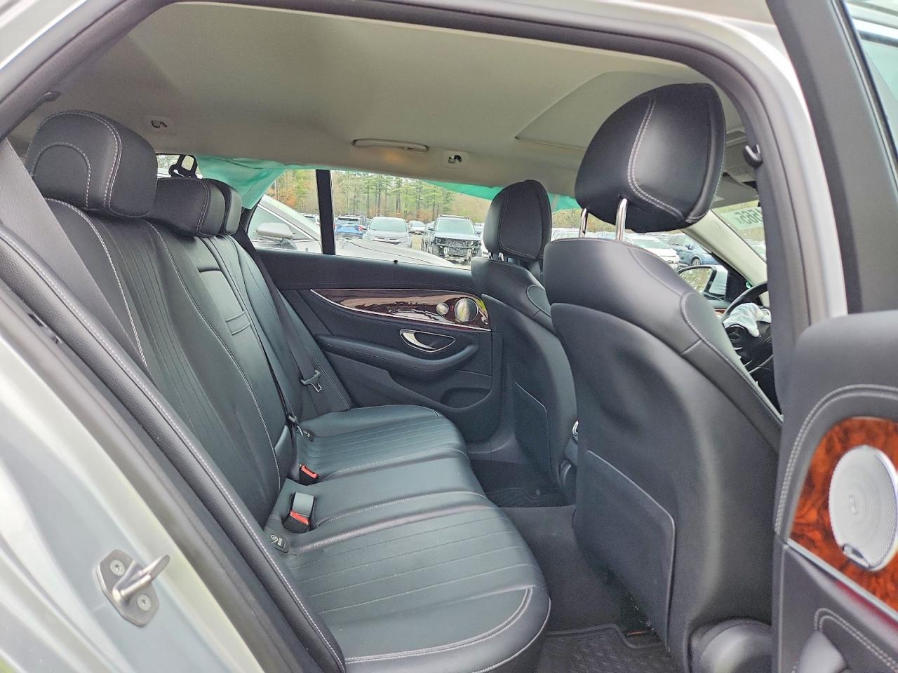 2017 MERCEDES-BENZ E 400 4MATIC photo 11