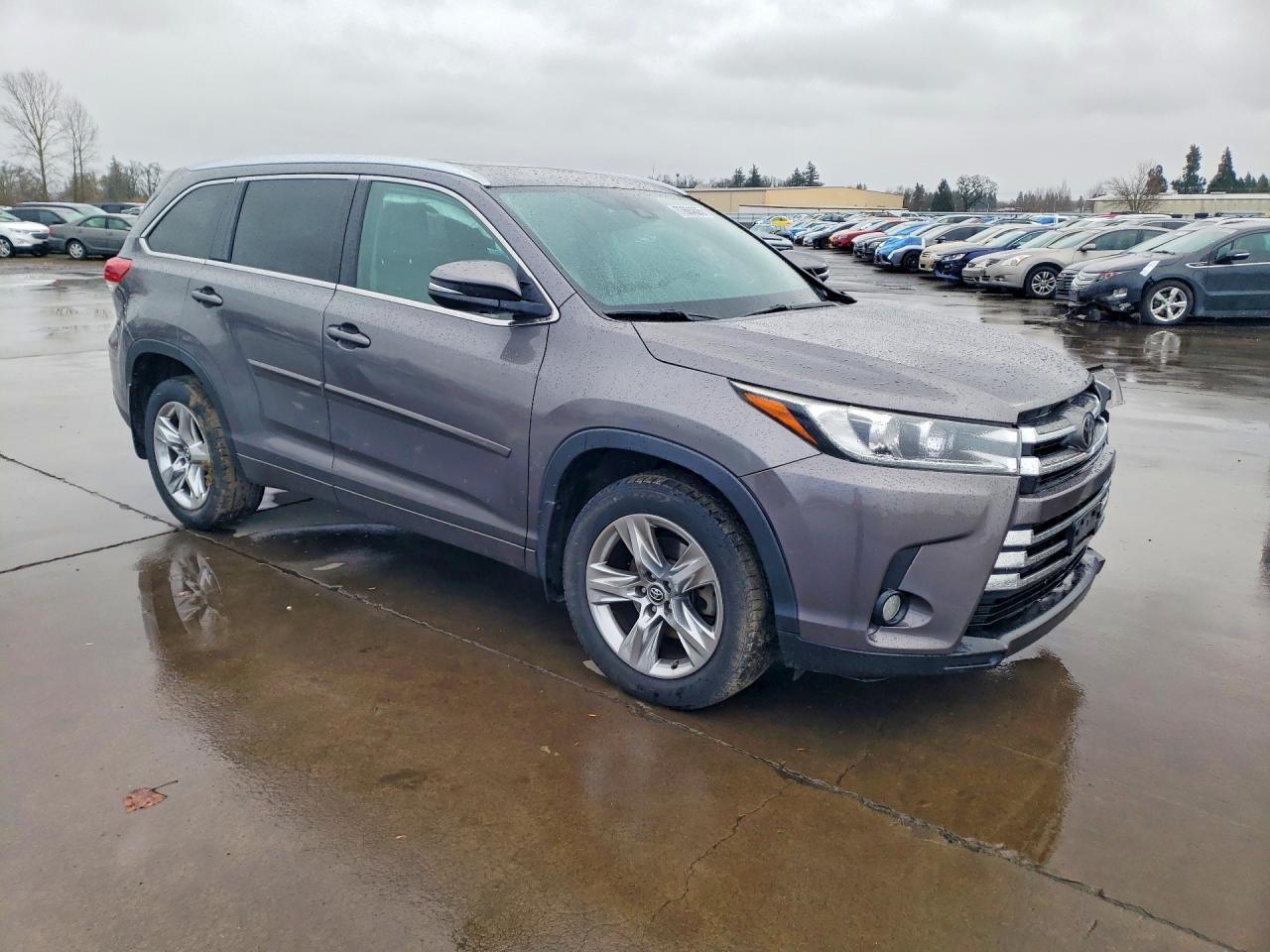 2017 TOYOTA HIGHLANDER LIMITED photo 4