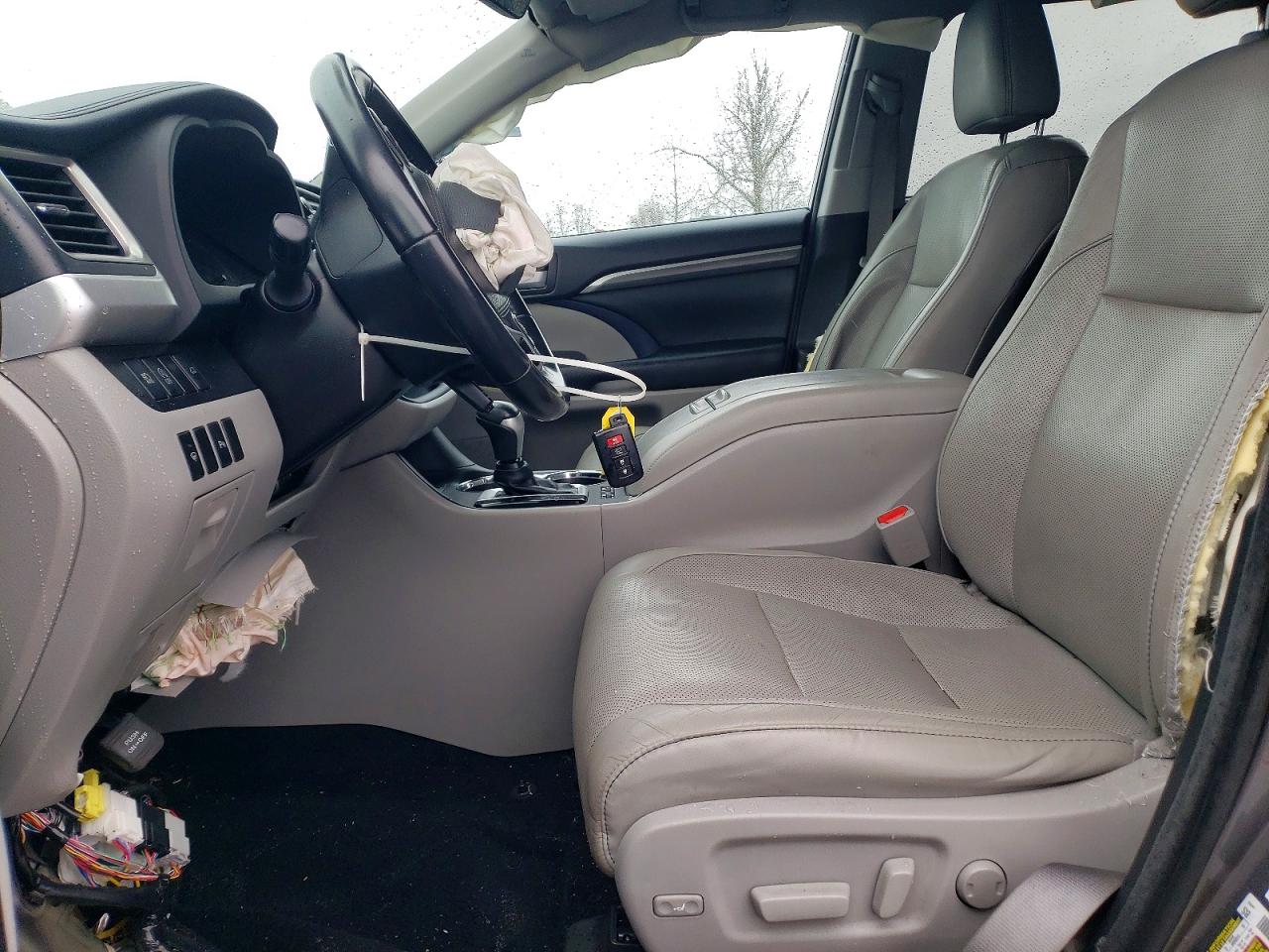 2017 TOYOTA HIGHLANDER LIMITED photo 7