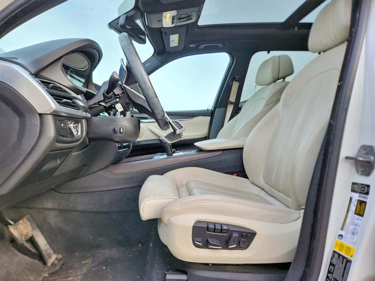 2015 BMW X5 XDRIVE35D photo 13