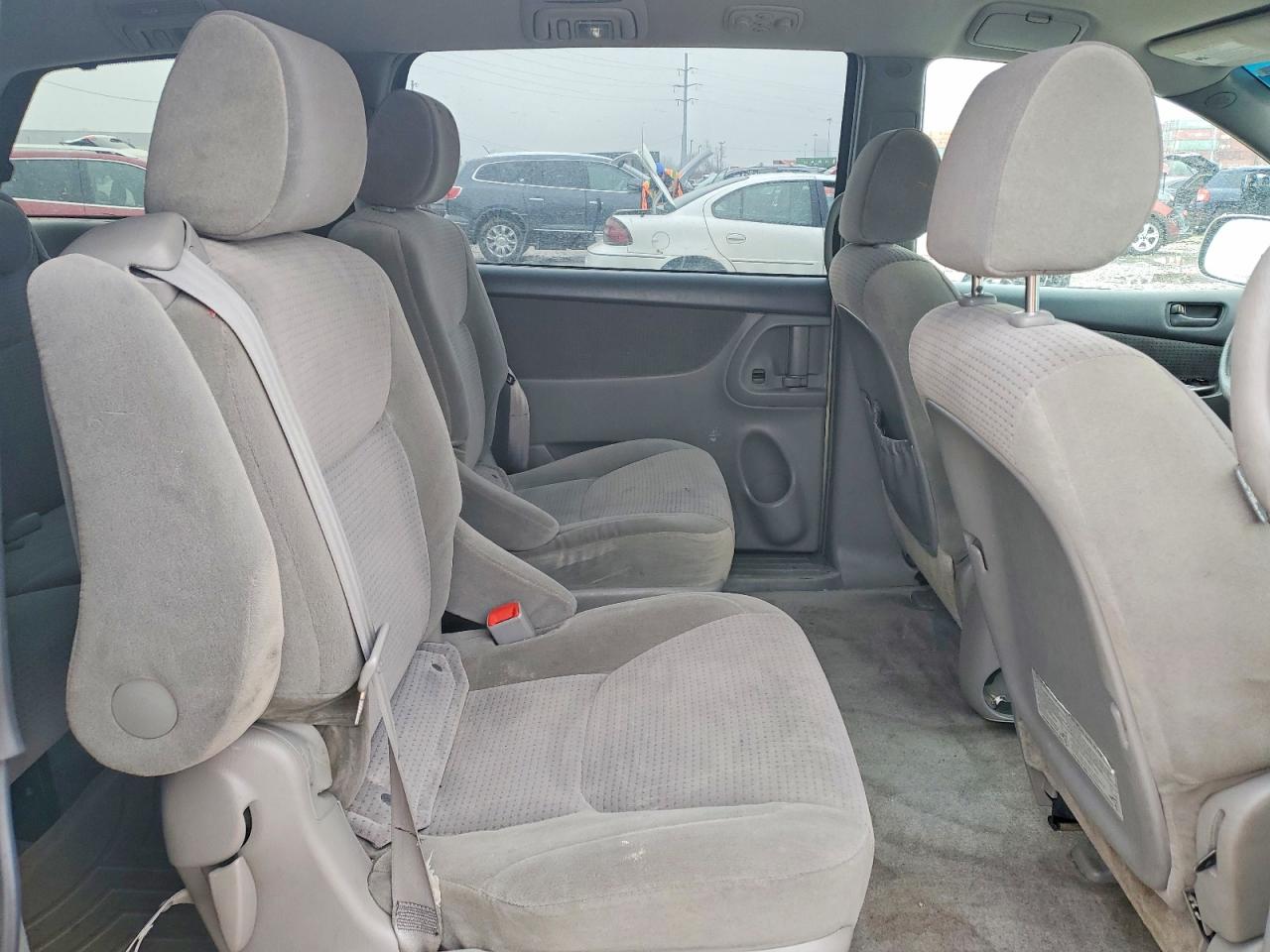 2006 TOYOTA SIENNA LE 7 PASSENGER photo 11