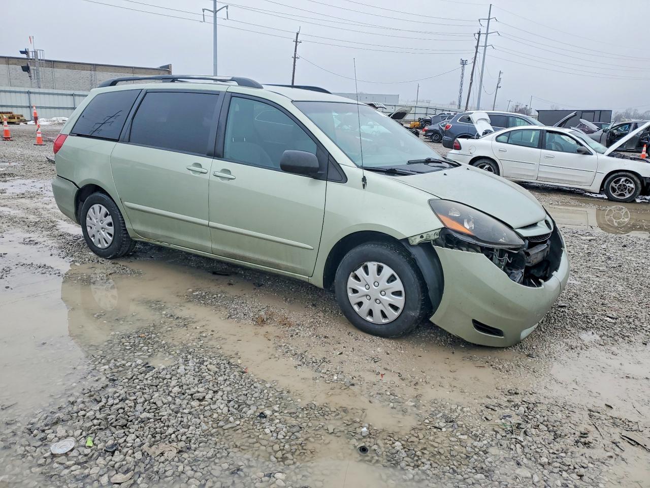 2006 TOYOTA SIENNA LE 7 PASSENGER photo 4