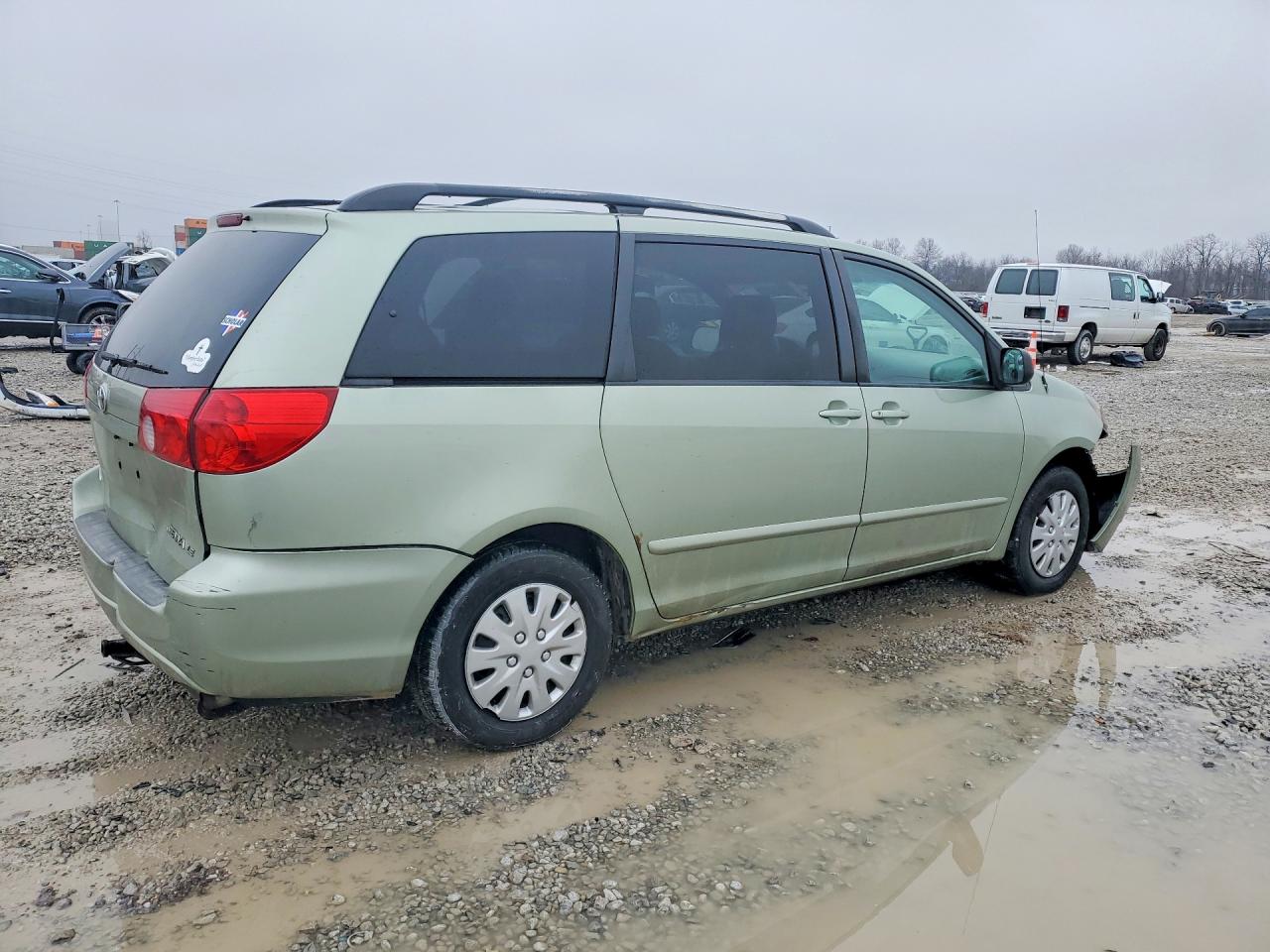 2006 TOYOTA SIENNA LE 7 PASSENGER photo 3