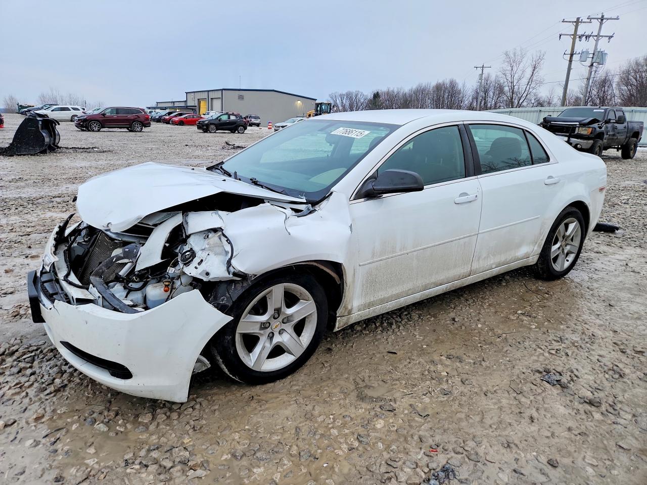 2011 CHEVROLET MALIBU LS photo 2