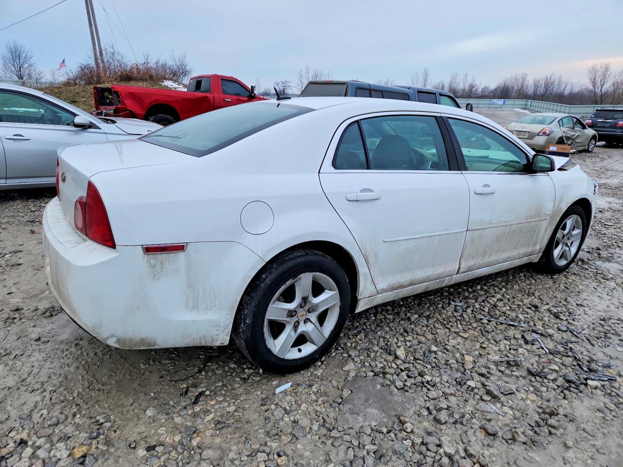 2011 CHEVROLET MALIBU LS photo 5
