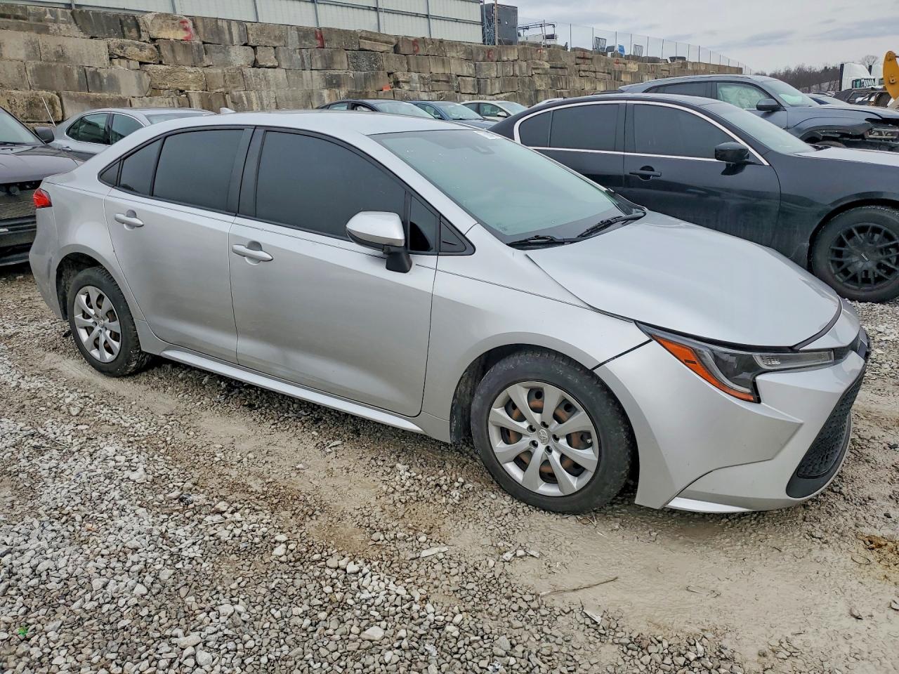 2020 TOYOTA COROLLA LE photo 7