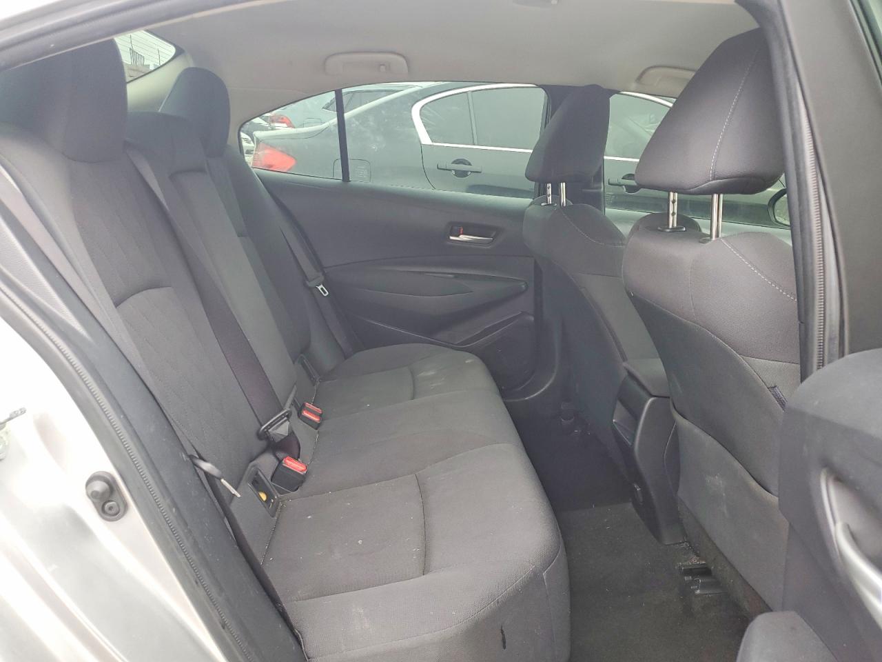 2020 TOYOTA COROLLA LE photo 19