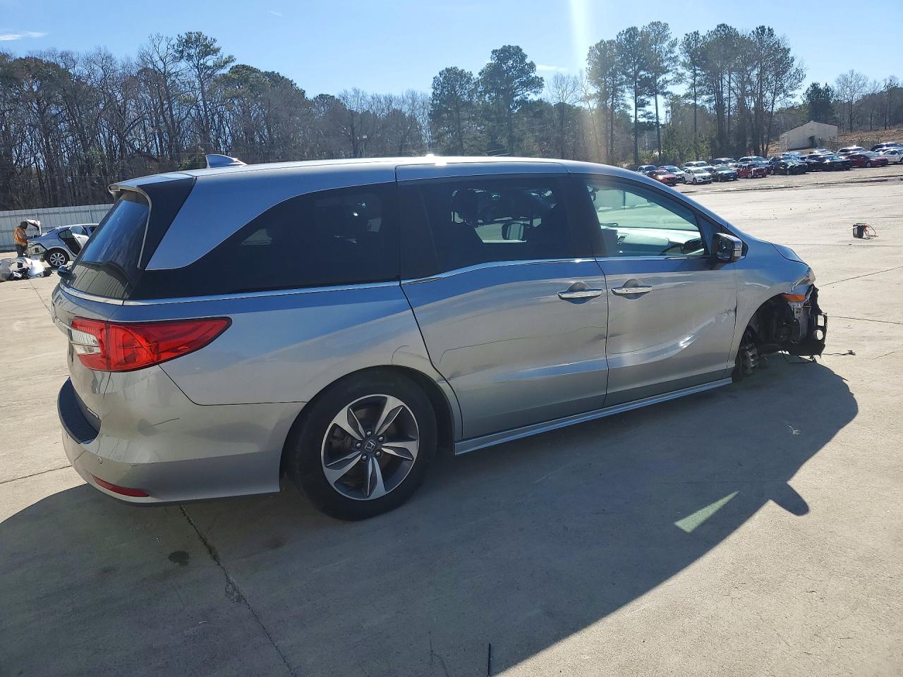 2019 HONDA ODYSSEY TOURING photo 3