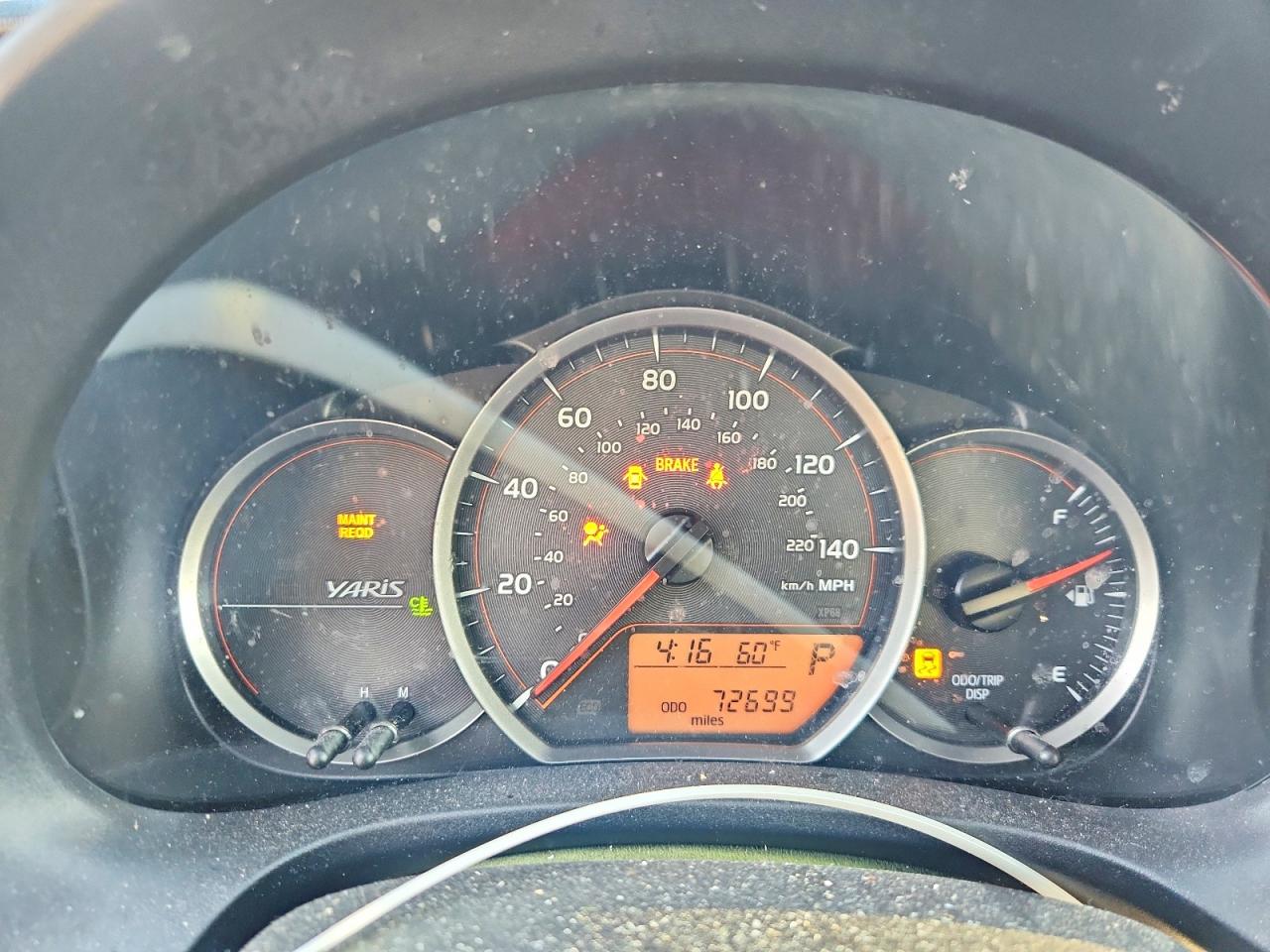 2012 TOYOTA YARIS 5-DOOR L photo 9