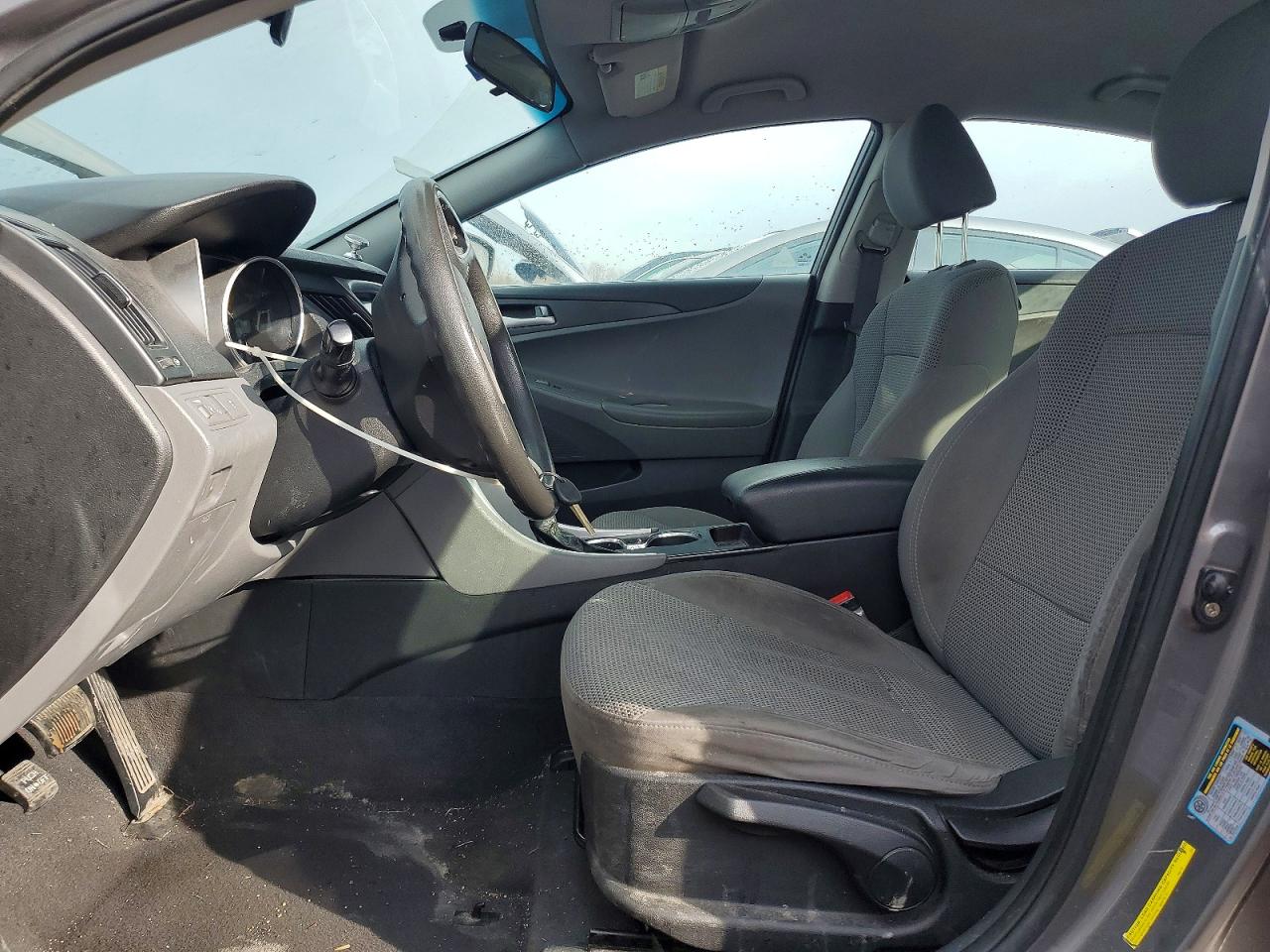 2011 HYUNDAI SONATA GLS photo 19