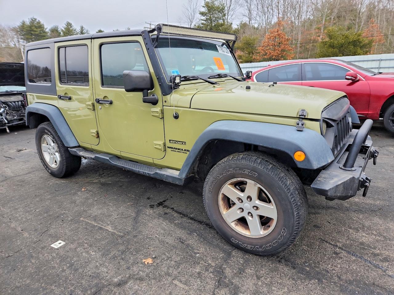 2013 JEEP WRANGLER UNLIMITED SPORT photo 4