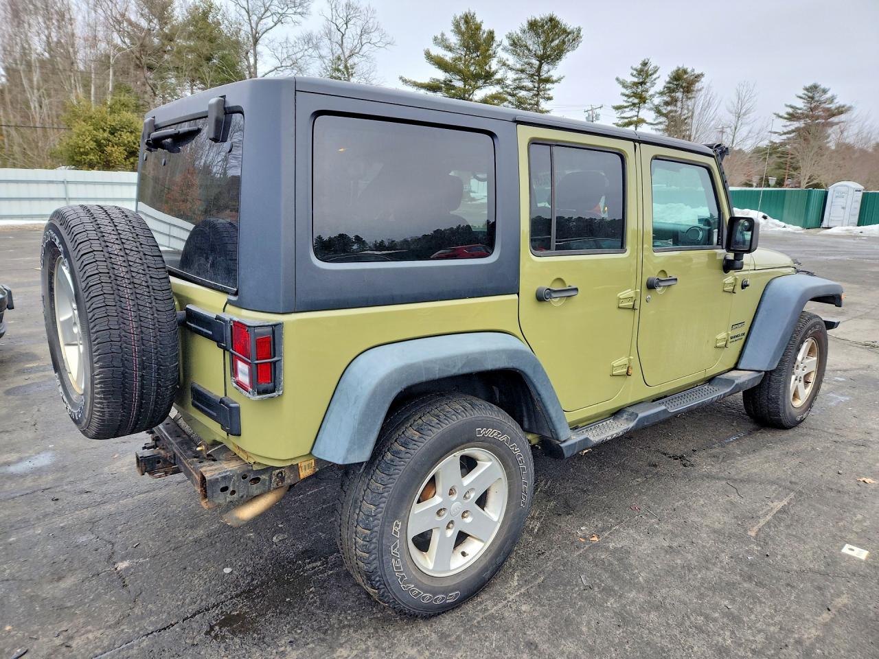 2013 JEEP WRANGLER UNLIMITED SPORT photo 3