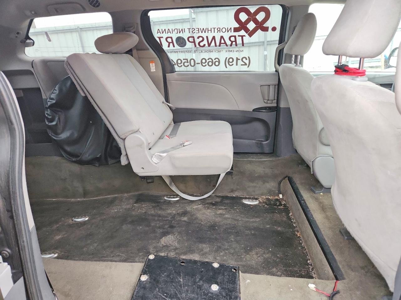 2020 TOYOTA SIENNA L photo 31