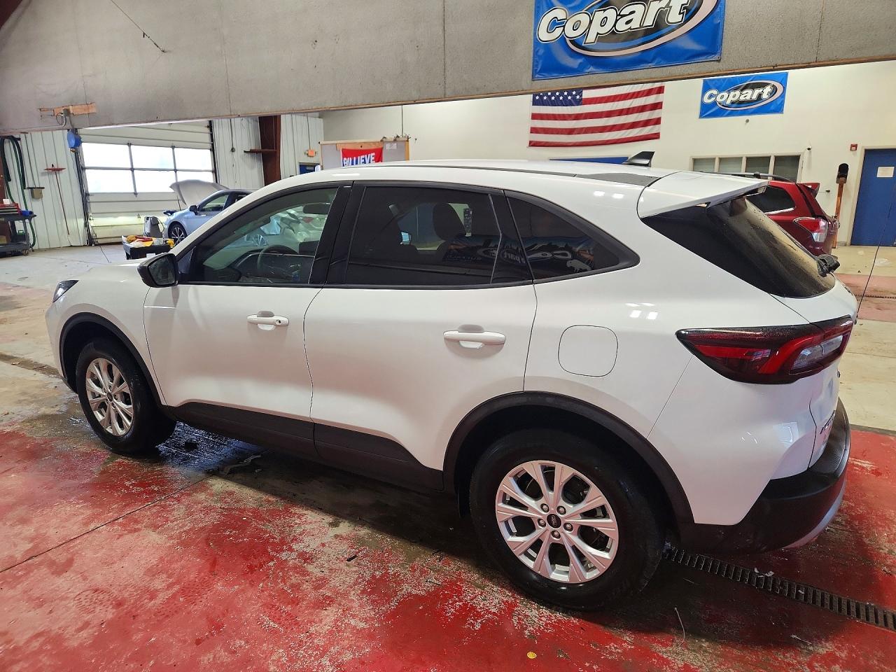 2025 FORD ESCAPE ACTIVE photo 4
