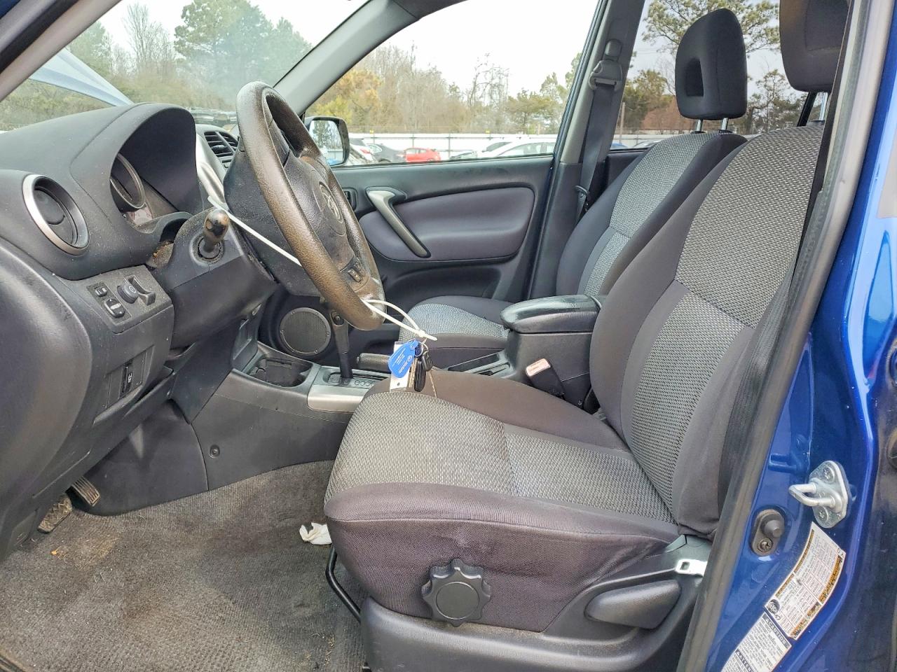 2005 TOYOTA RAV4 photo 19