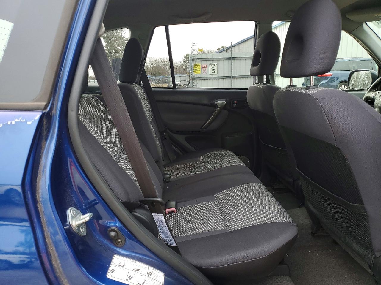 2005 TOYOTA RAV4 photo 31