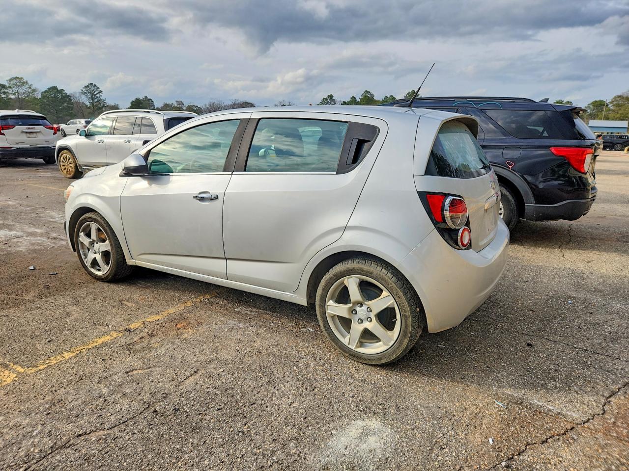 2014 CHEVROLET SONIC LTZ photo 4
