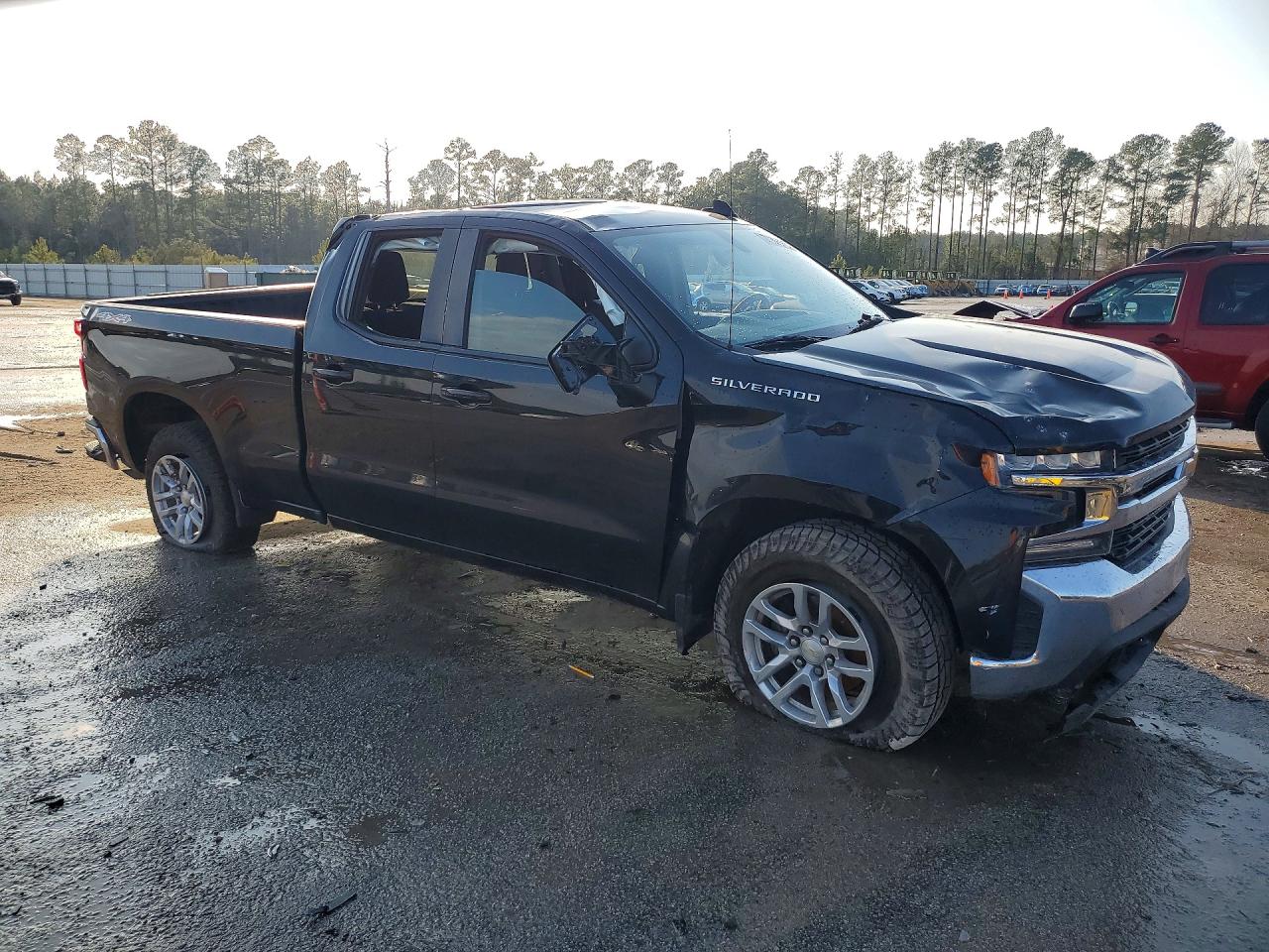 2020 CHEVROLET SILVERADO K1500 LT photo 4