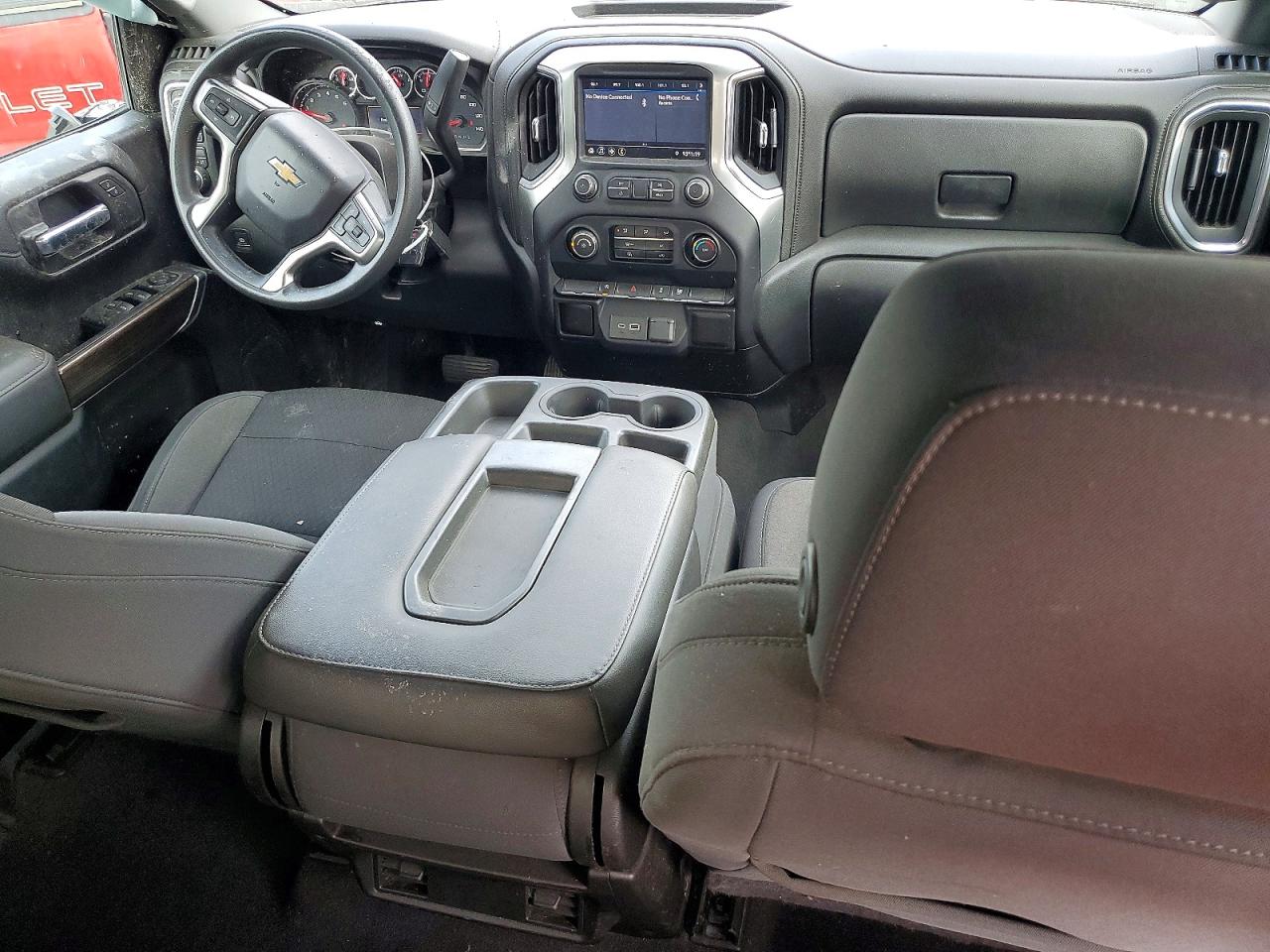 2020 CHEVROLET SILVERADO K1500 LT photo 8