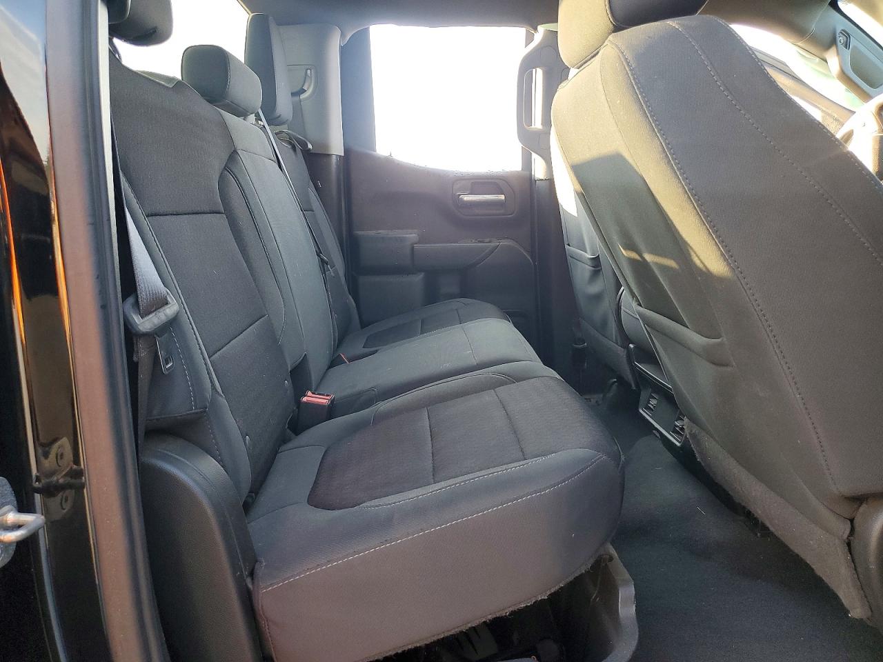 2020 CHEVROLET SILVERADO K1500 LT photo 10