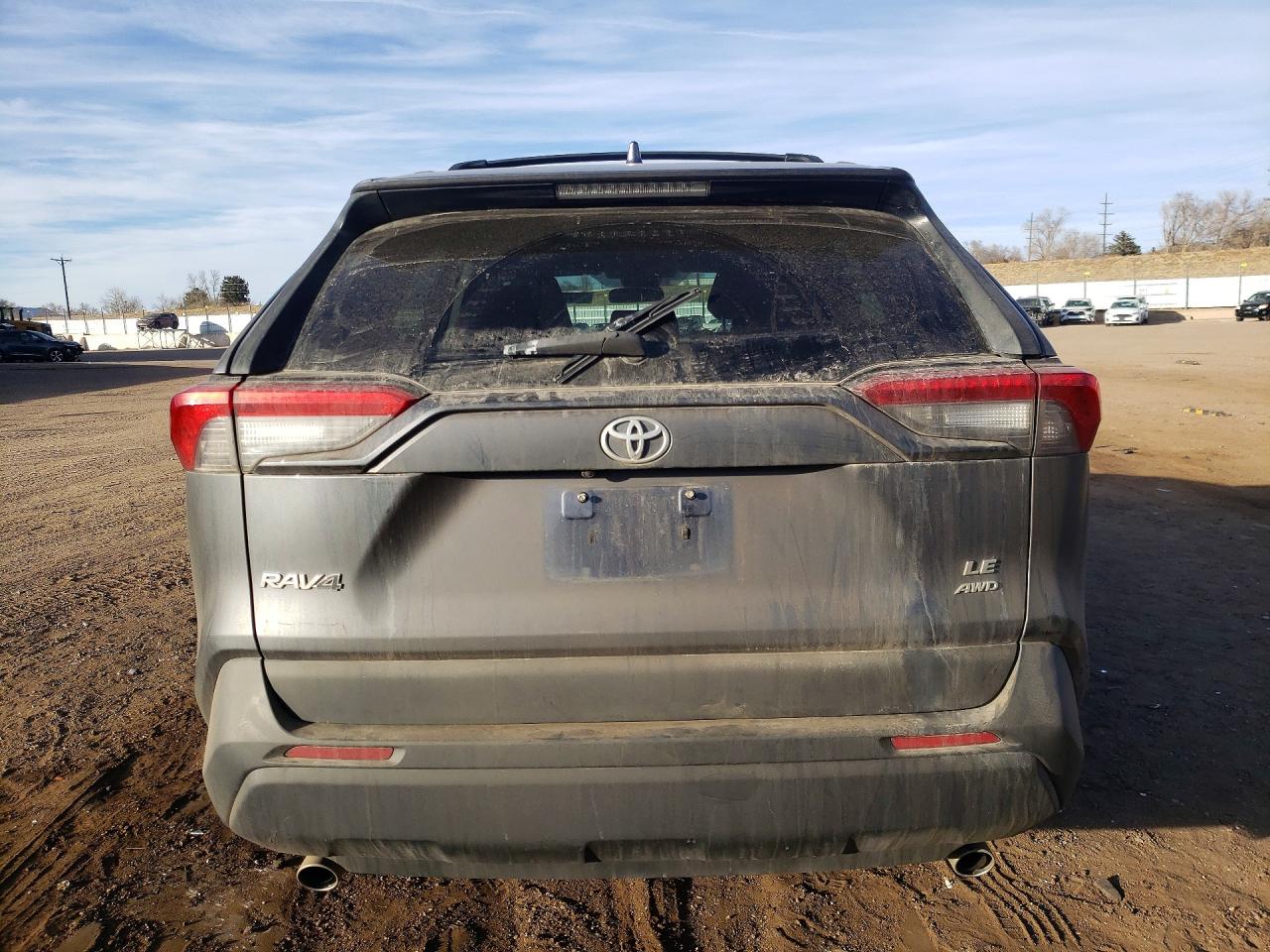 2021 TOYOTA RAV4 LE photo 6