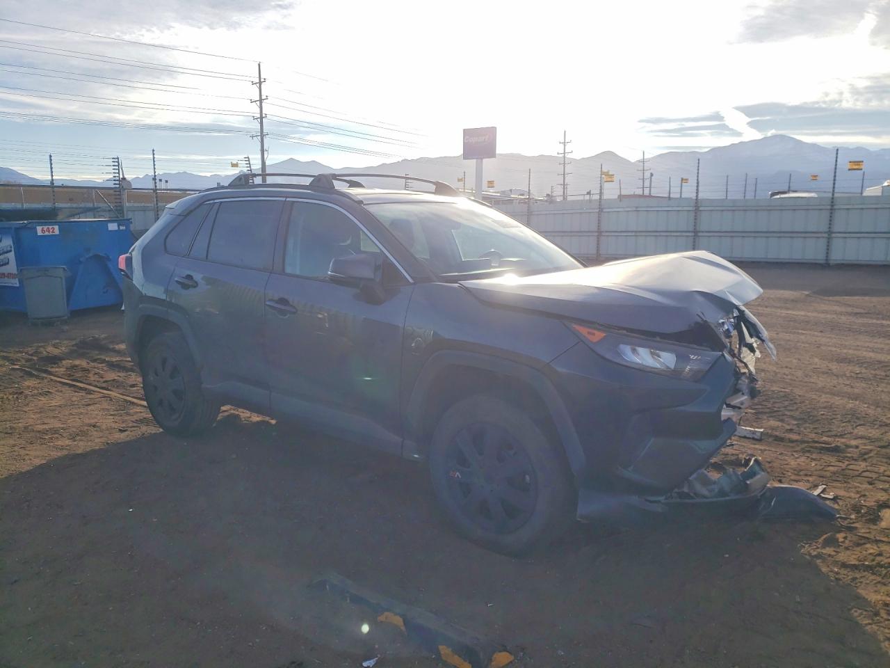 2021 TOYOTA RAV4 LE photo 4