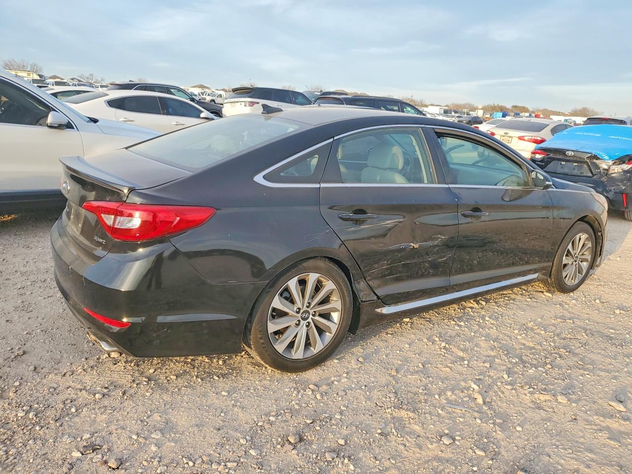2016 HYUNDAI SONATA SPORT photo 5