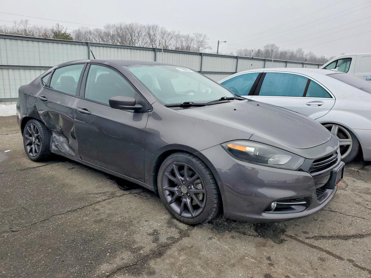 2015 DODGE DART SXT photo 4