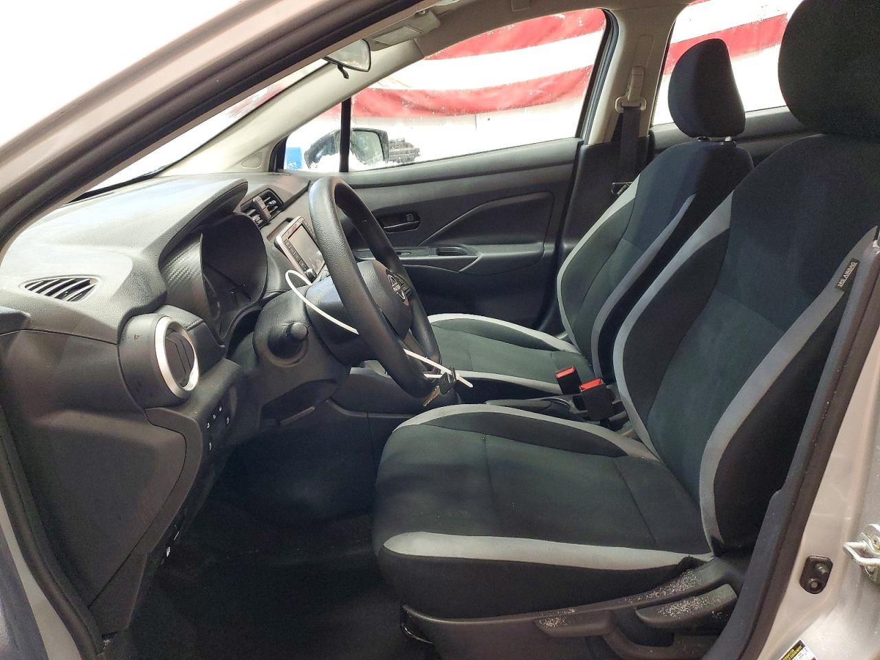 2025 NISSAN VERSA S photo 19