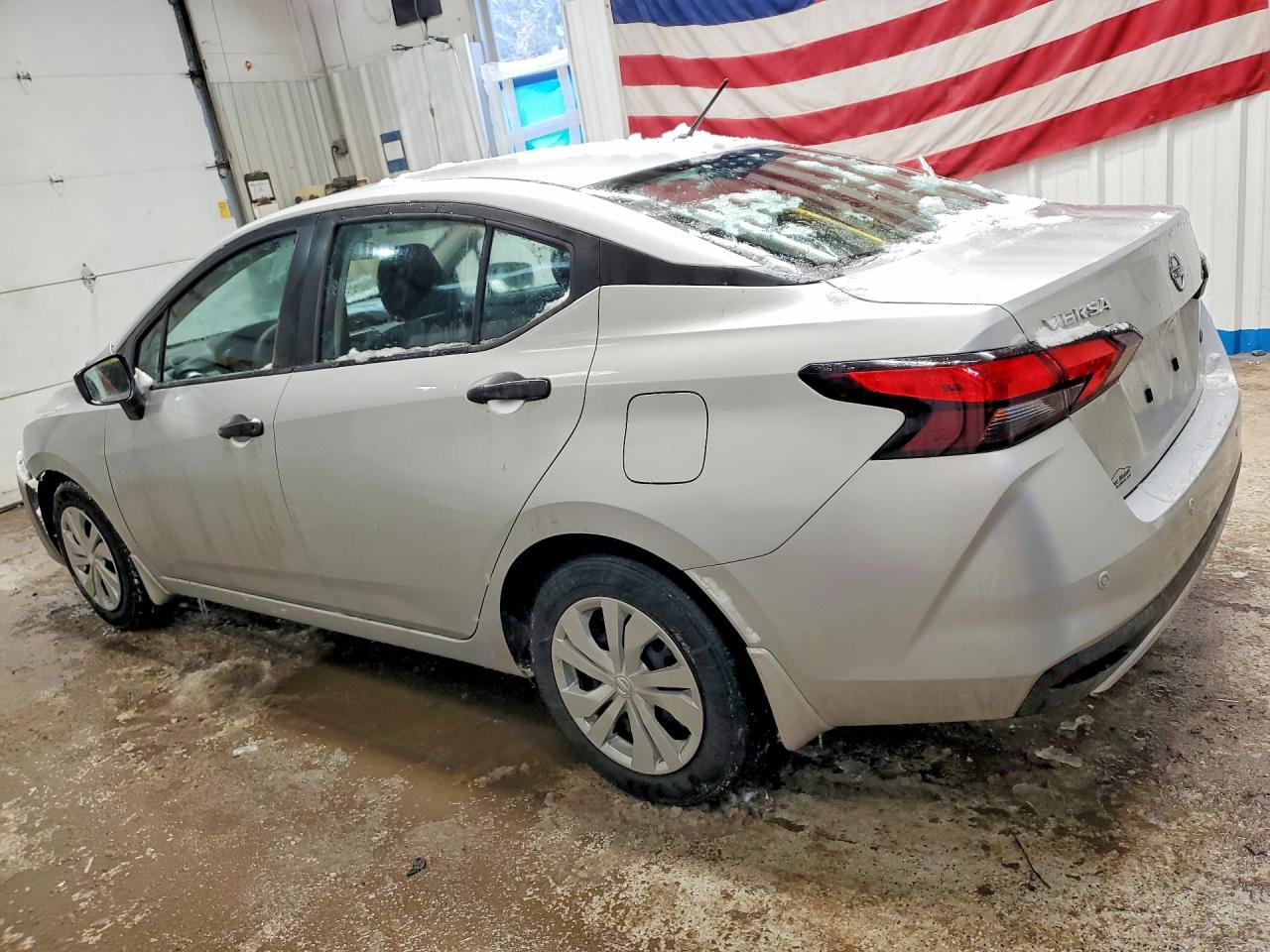 2025 NISSAN VERSA S photo 4