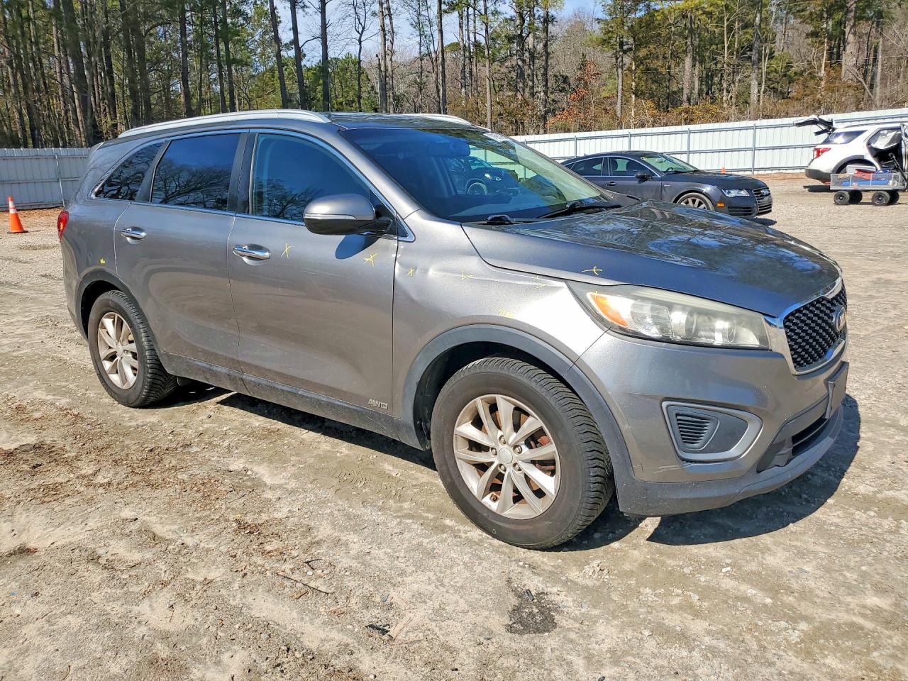 2016 KIA SORENTO LX photo 4