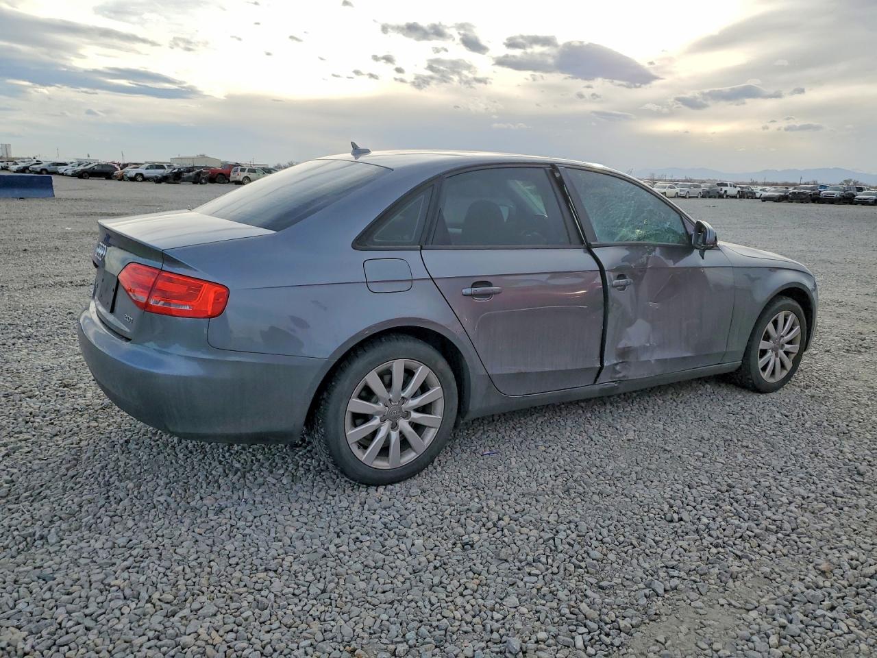 2012 AUDI A4 PREMIUM photo 3