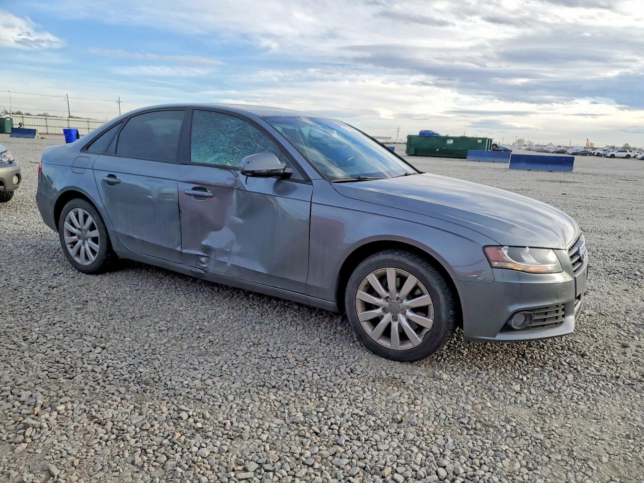 2012 AUDI A4 PREMIUM photo 4