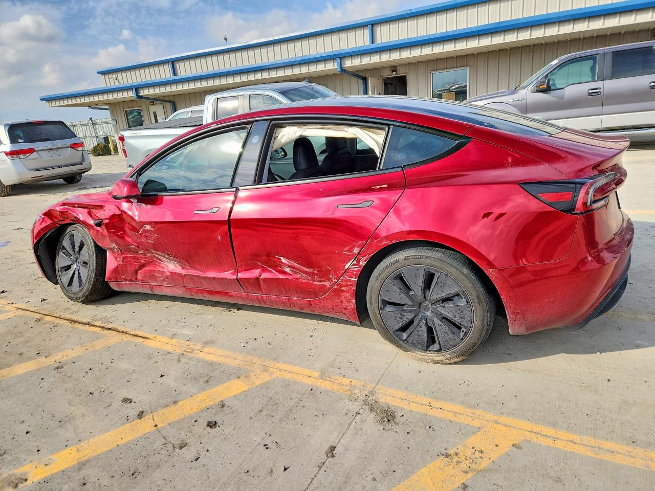 2024 TESLA MODEL 3 photo 3