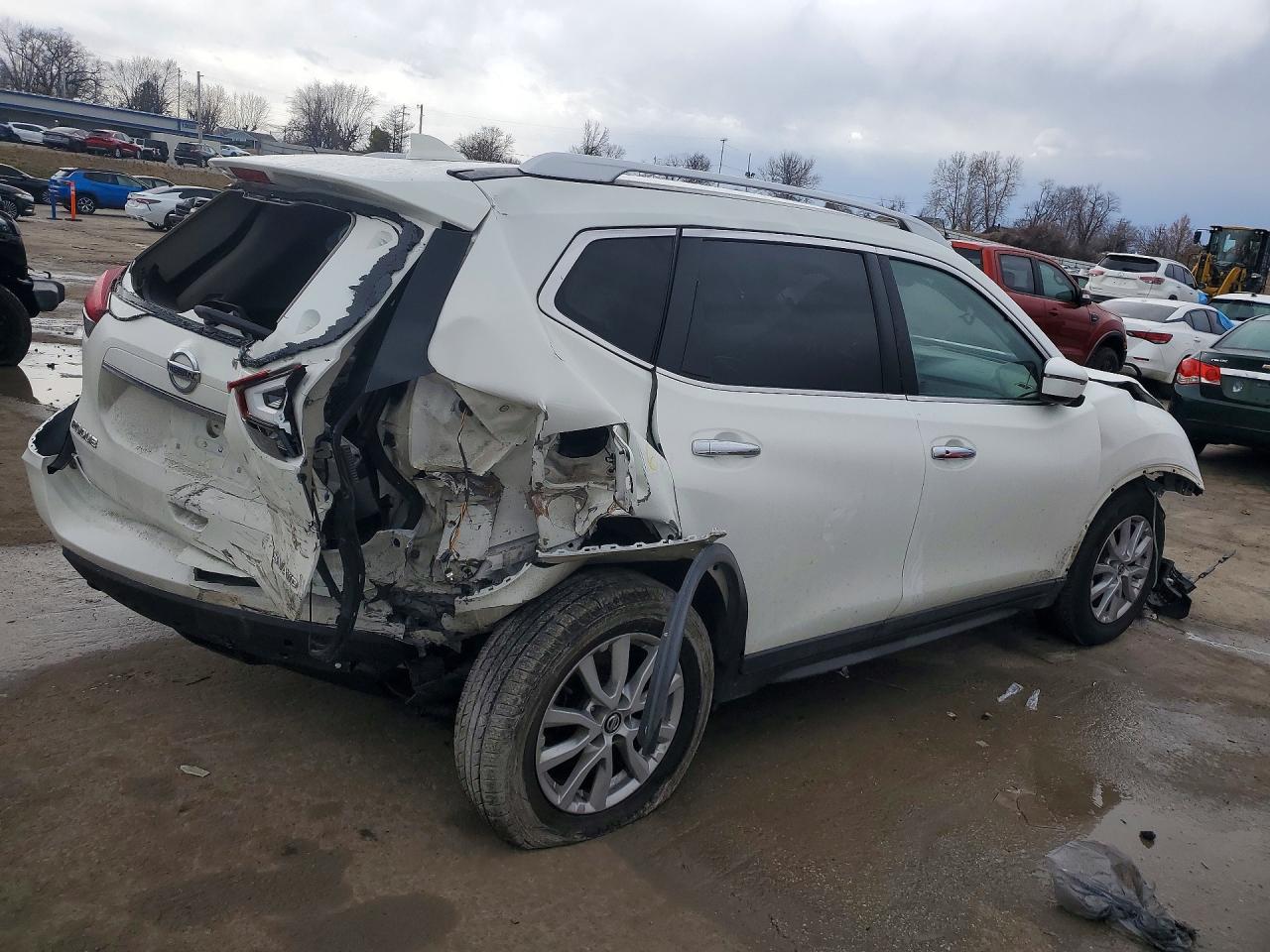 2020 NISSAN ROGUE S photo 5