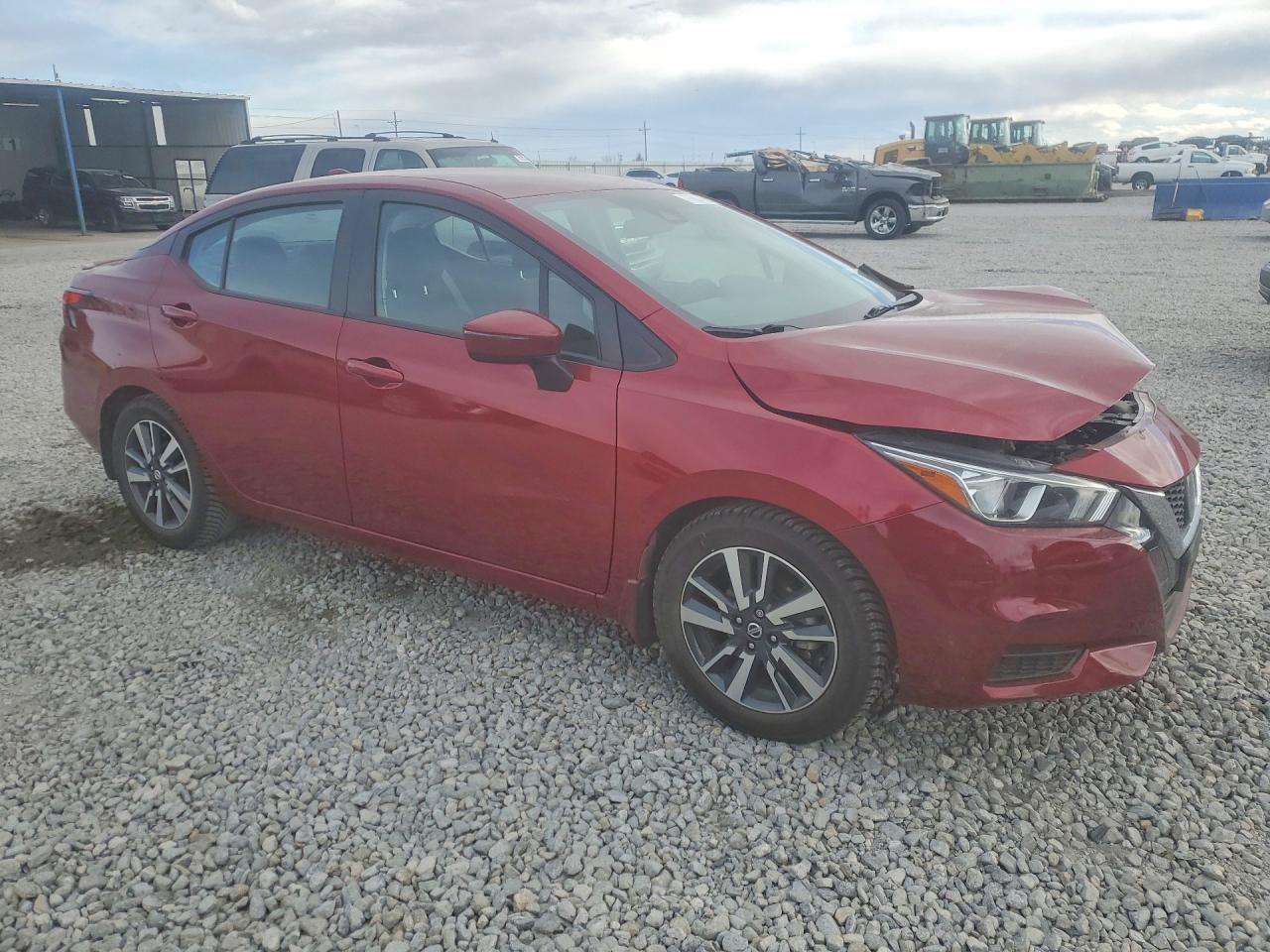 2020 NISSAN VERSA SV photo 4