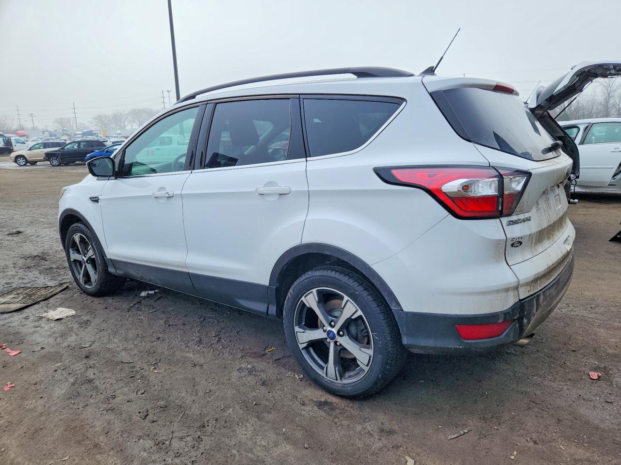 2018 FORD ESCAPE SEL photo 3