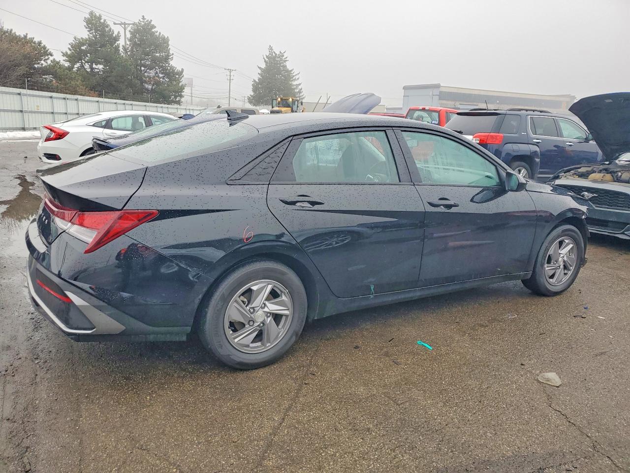 2025 HYUNDAI ELANTRA SE photo 5