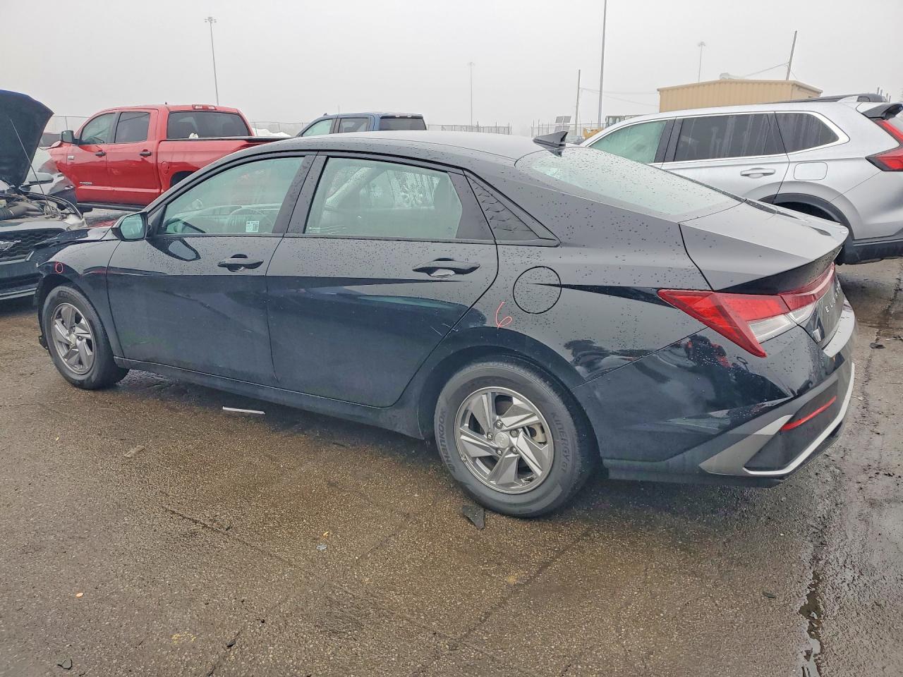 2025 HYUNDAI ELANTRA SE photo 3