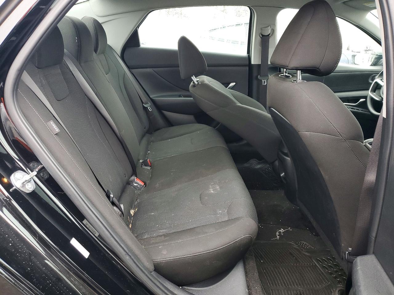 2025 HYUNDAI ELANTRA SE photo 19