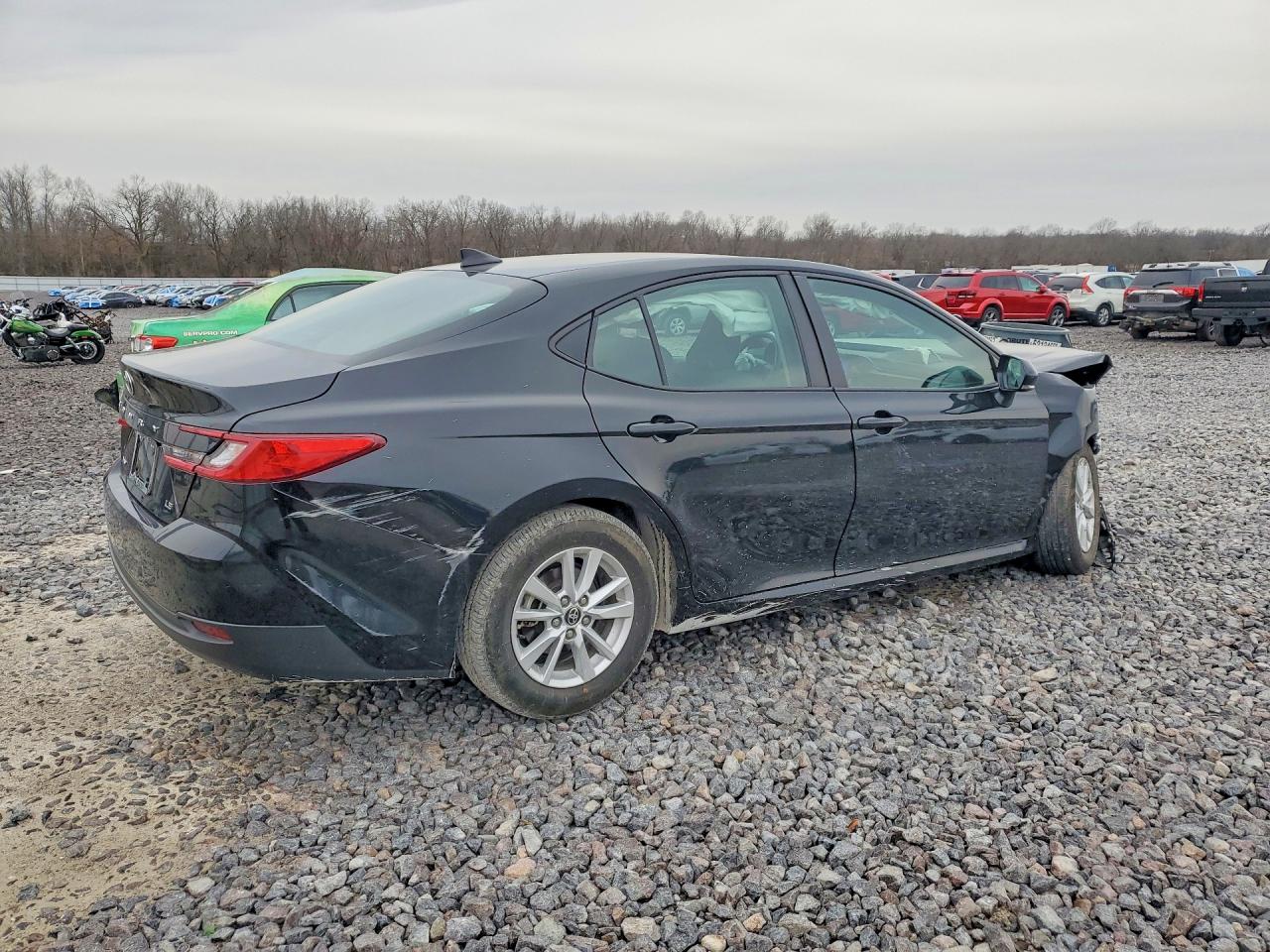 2025 TOYOTA CAMRY LE photo 3