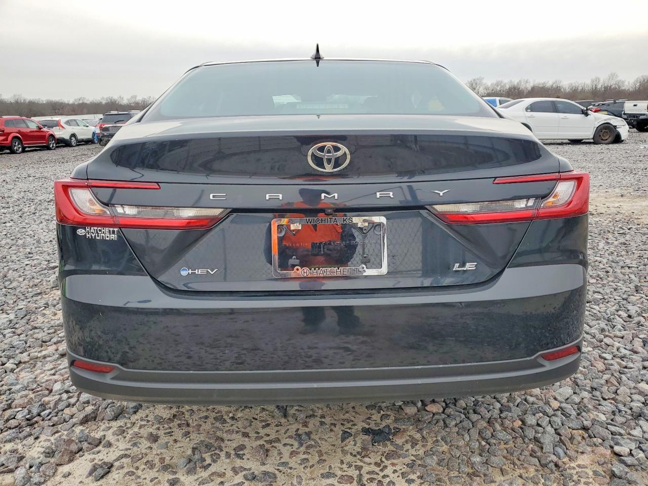 2025 TOYOTA CAMRY LE photo 6
