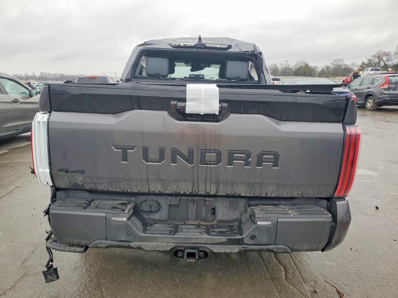 2024 TOYOTA TUNDRA CREWMAX PLATINUM photo 11