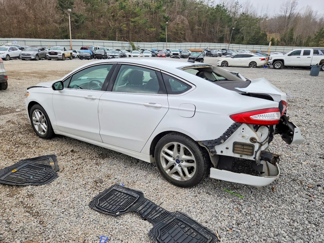 2016 FORD FUSION SE photo 4