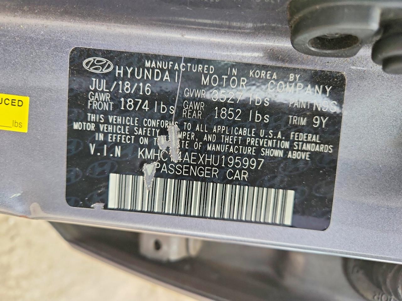 2017 HYUNDAI ACCENT SE photo 34
