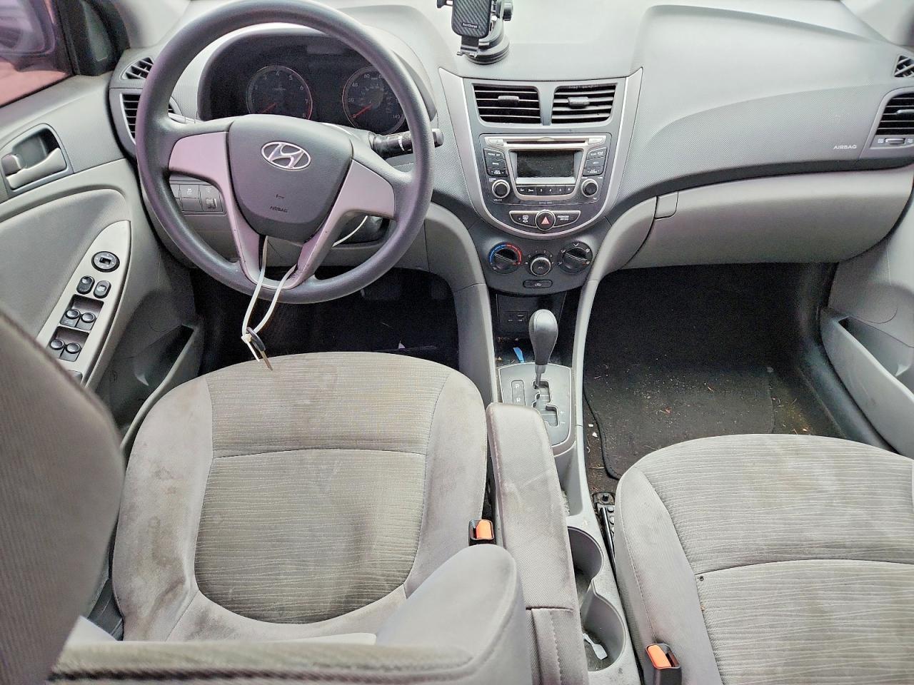2017 HYUNDAI ACCENT SE photo 22