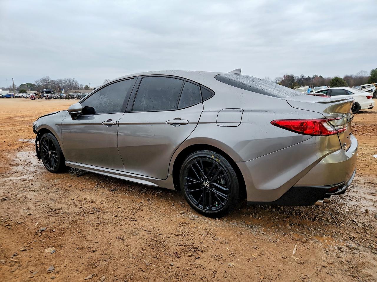 2025 TOYOTA CAMRY SE photo 2